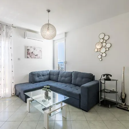 Larus Apartment Split